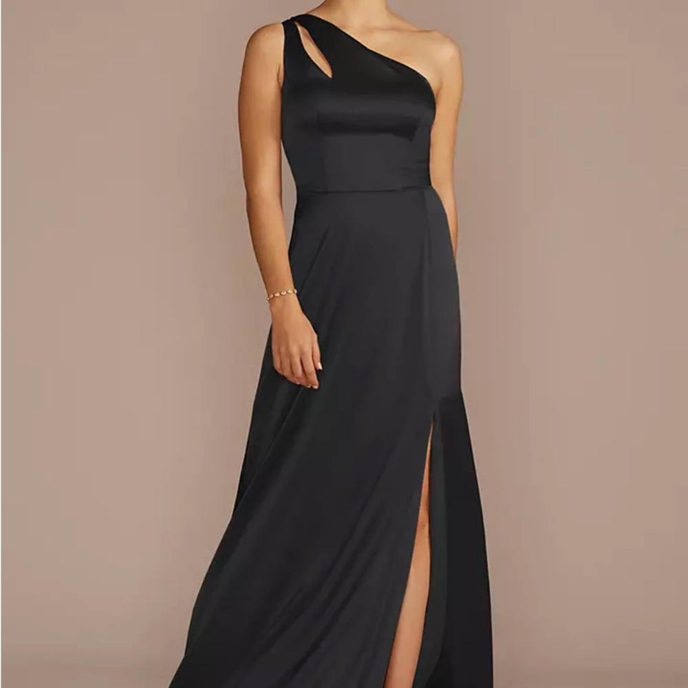 Black Asymmetrical One-Shoulder Cocktail Gown